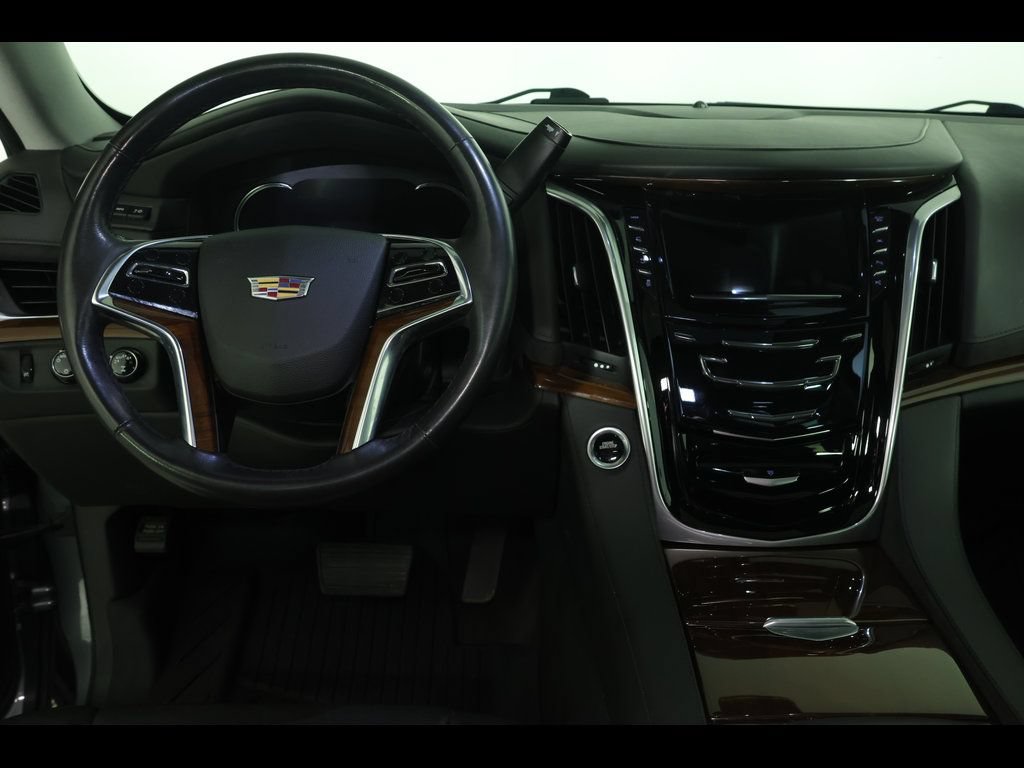 Used 2020 Cadillac Escalade Luxury AWD/4WD image 20