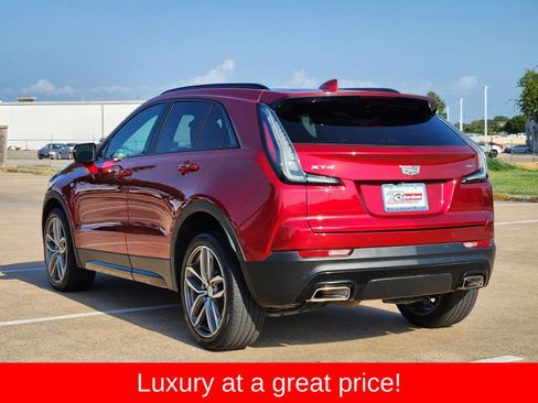 Used 2023 Cadillac XT4 Sport w/ Cold Weather Package FWD image 4