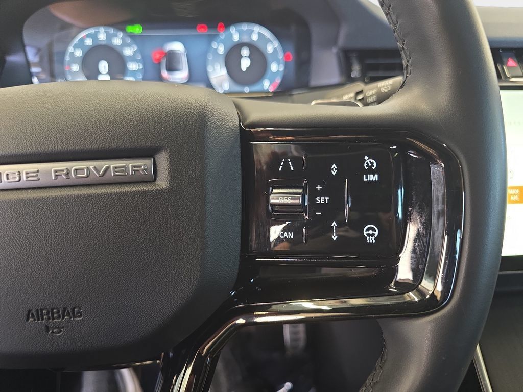 Certified 2024 Land Rover Range Rover Evoque Dynamic SE AWD/4WD image 21