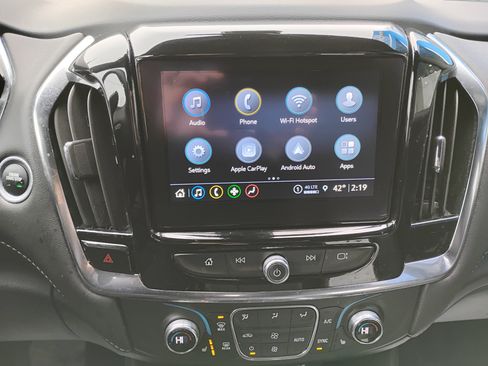 Used 2023 Chevrolet Traverse LT w/ LPO, Floor Liner Package image 7