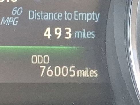 Used 2018 Toyota Camry XLE FWD image 18