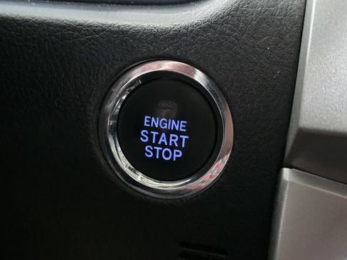 Used 2019 Toyota 4Runner Limited RWD image 18