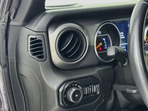 Used 2021 Jeep Wrangler Unlimited Sport AWD/4WD image 10