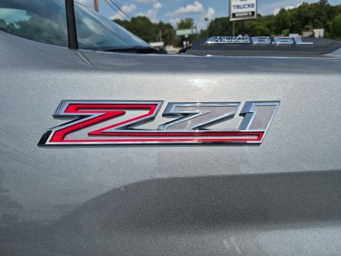 Used 2025 Chevrolet Silverado 2500 Custom AWD/4WD image 10