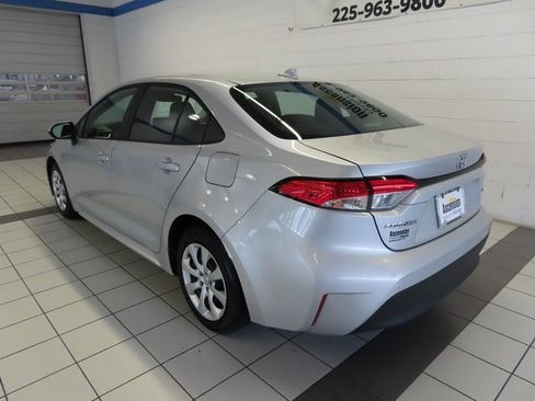 Used 2024 Toyota Corolla LE image 11