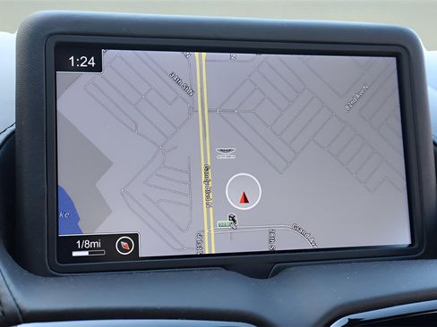 Used 2021 Aston Martin V8 Vantage Coupe image 22