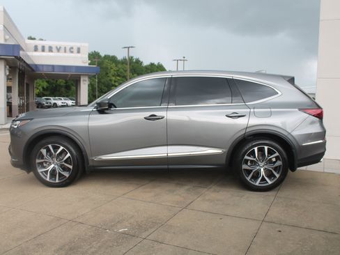 Used 2024 Acura MDX FWD w/ Technology Package image 7