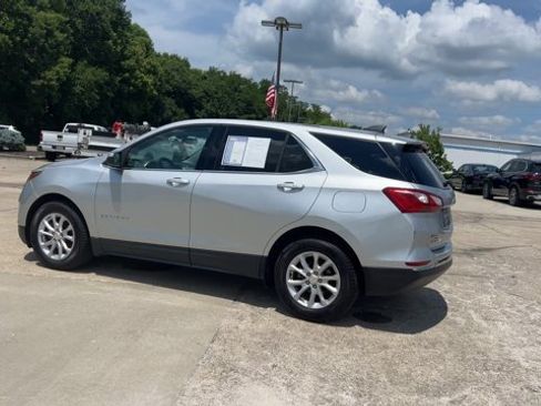 Used 2019 Chevrolet Equinox LT FWD image 6