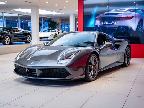 Certified 2017 Ferrari 488 Spider Base image 29