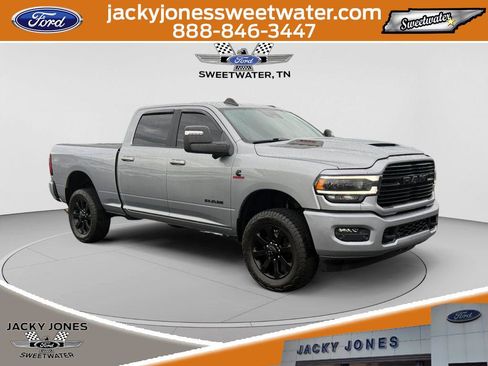 Used 2024 RAM 2500 Laramie w/ Night Edition AWD/4WD image 7