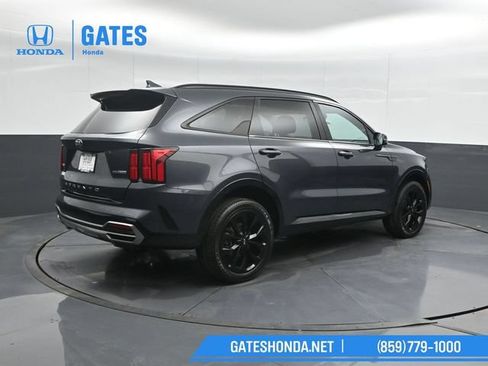 Used 2021 Kia Sorento SX AWD/4WD image 2