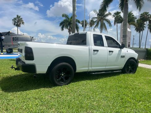 Used 2018 RAM 1500 Tradesman RWD image 3