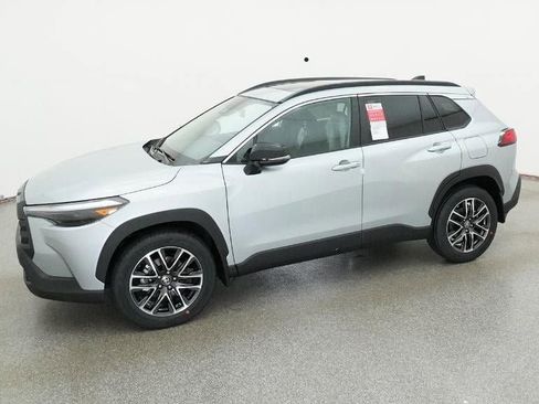 New 2026 Toyota Corolla Cross XLE image 2