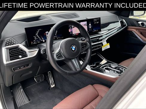 Used 2025 BMW X7 xDrive40i w/ M Sport Package AWD/4WD image 12