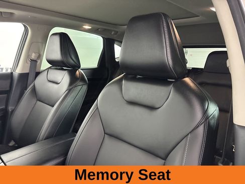 Used 2025 Nissan Murano SL image 14