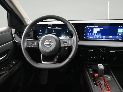 Certified 2026 Nissan Kicks SR FWD image 12