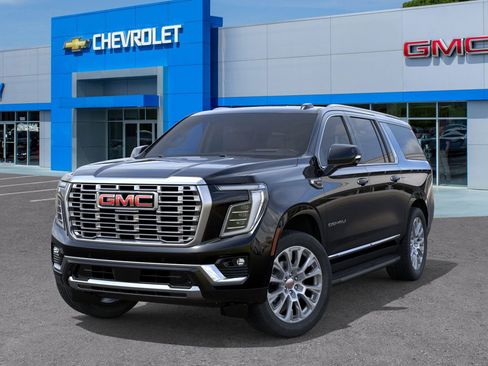 New 2026 GMC Yukon XL Denali w/ LPO, Illumination Package image 30