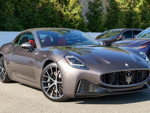 New 2026 Maserati GranCabrio Modena image 1