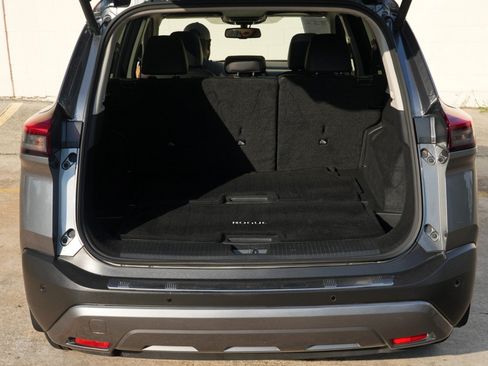 Used 2022 Nissan Rogue SL FWD image 9