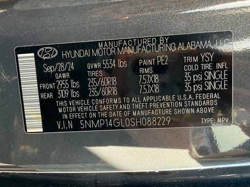 Used 2025 Hyundai Santa Fe SE FWD image 32