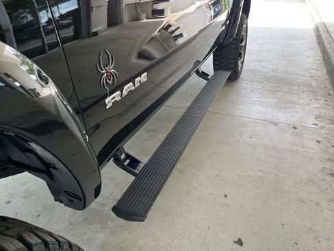 New 2022 RAM 1500 Big Horn image 14