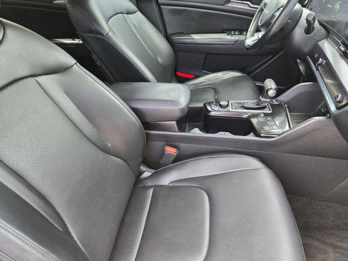 Certified 2023 Kia Sportage EX FWD image 19