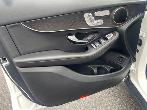 Used 2022 Mercedes-Benz GLC 300 4MATIC image 14