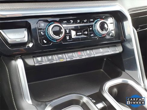 Used 2024 GMC Sierra 2500 Denali w/ Denali Reserve Package image 20