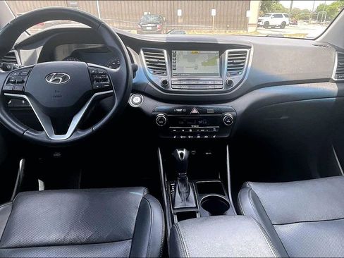 Used 2017 Hyundai Tucson SE Plus AWD/4WD image 6