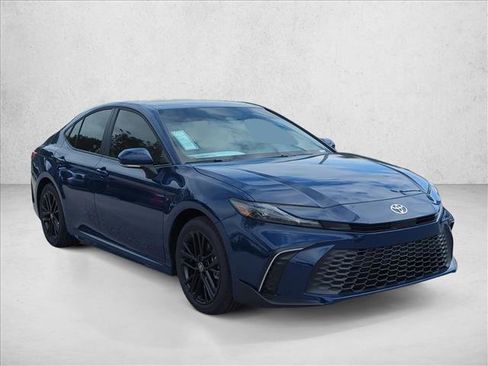 New 2026 Toyota Camry SE FWD image 3