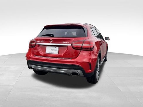 Used 2019 Mercedes-Benz GLA 250 4MATIC image 5