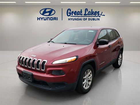 Used 2015 Jeep Cherokee Sport image 1