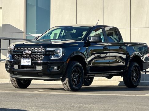 New 2025 Ford Ranger XLT w/ Black Appearance Package image 7