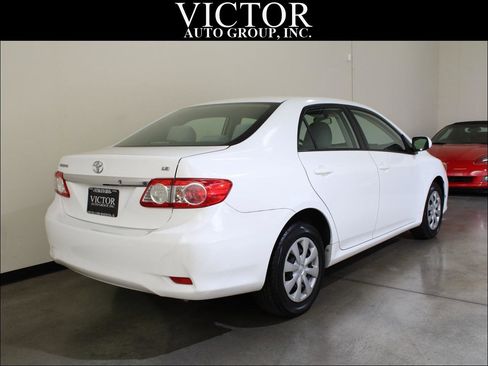Used 2011 Toyota Corolla LE image 11