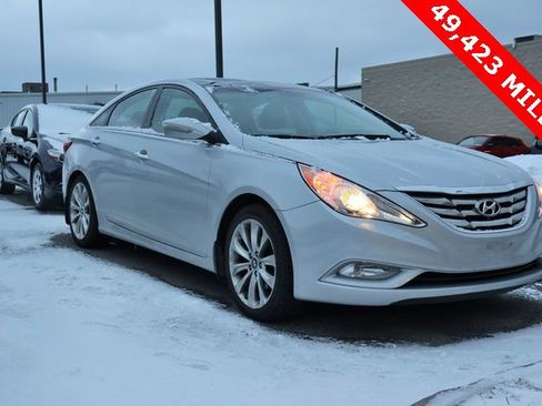 Used 2012 Hyundai Sonata Limited w/ Navigation Pkg image 4
