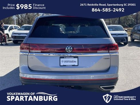 Used 2024 Volkswagen Atlas SE image 5