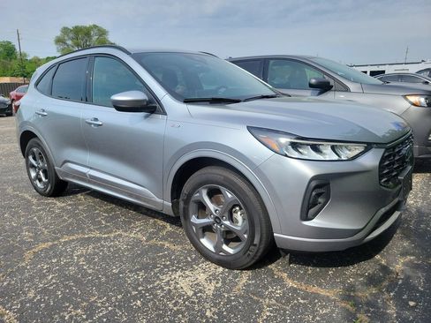 Certified 2023 Ford Escape ST-Line Select w/ Tech Pack #1 AWD/4WD image 2
