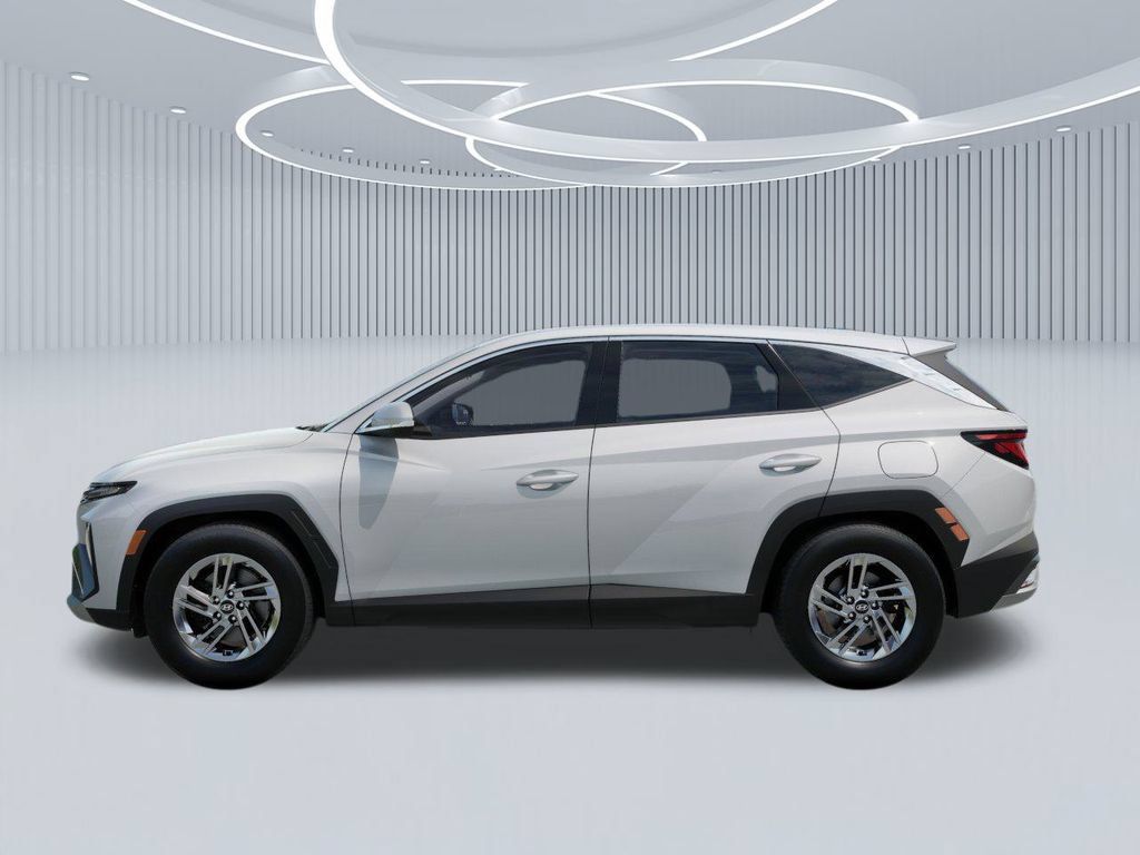 New 2026 Hyundai Tucson SE FWD image 3