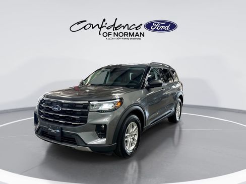 New 2026 Ford Explorer Active w/ Active Comfort Package RWD image 3