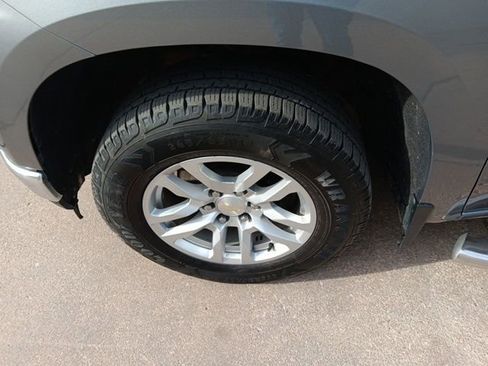 Used 2022 Chevrolet Silverado 1500 LT w/ Z71 Off-Road Package image 36