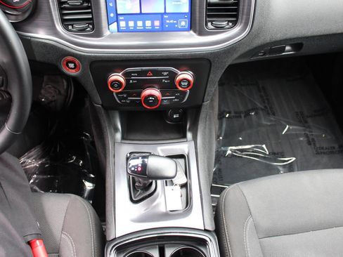 Used 2018 Dodge Charger SXT w/ Blacktop Package image 22