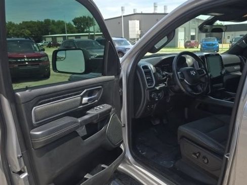 Used 2022 RAM 1500 Big Horn AWD/4WD image 11