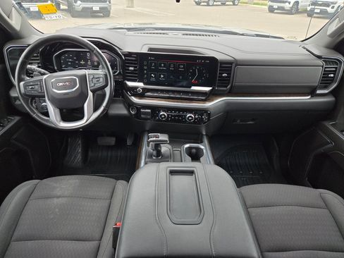 Used 2022 GMC Sierra 1500 Elevation image 15
