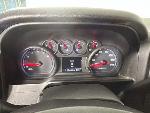 Used 2019 Chevrolet Silverado 1500 Custom w/ Custom Max Trailering Package AWD/4WD image 18