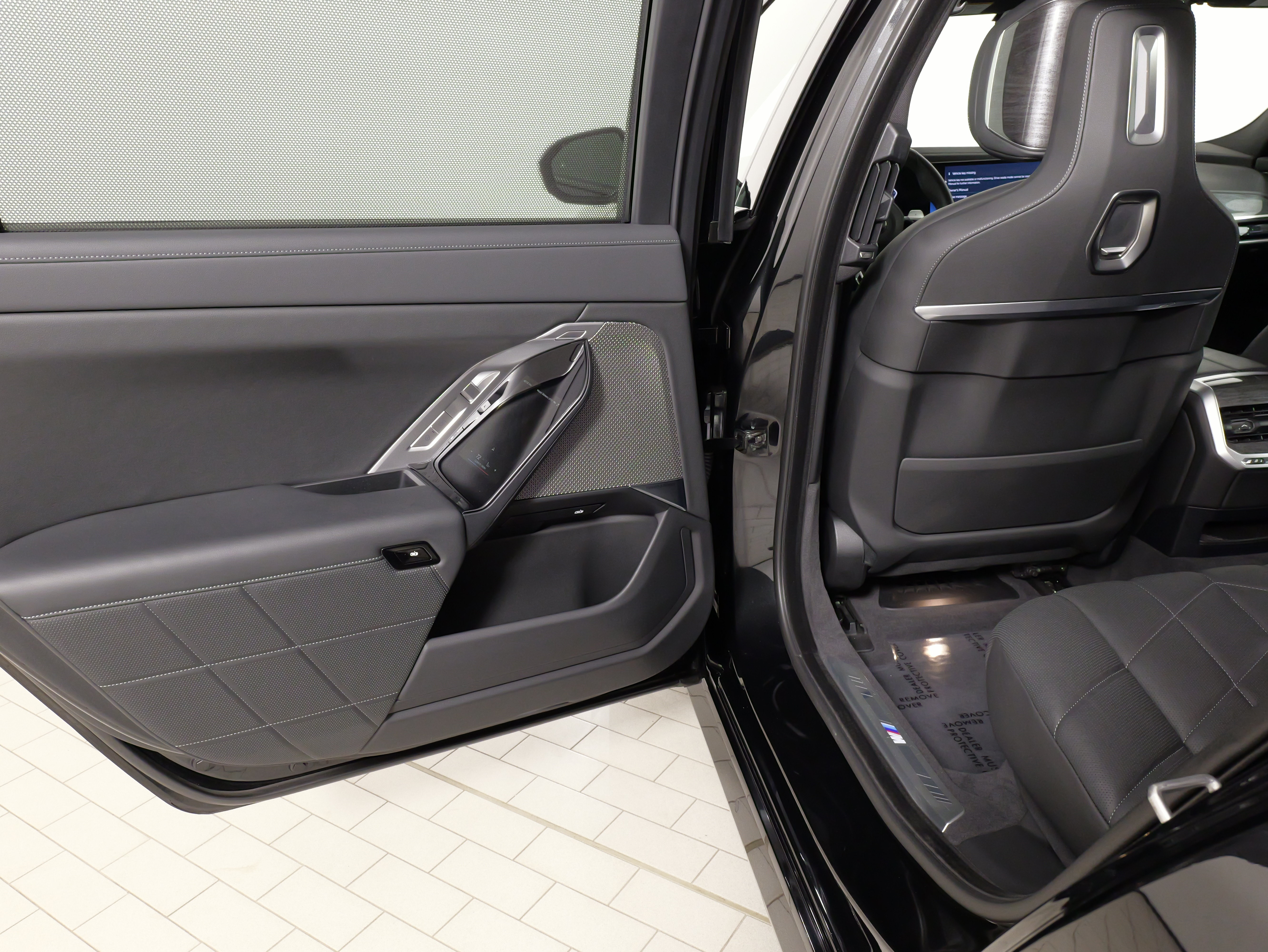 Used 2023 BMW 740i w/ Executive Package RWD image 34