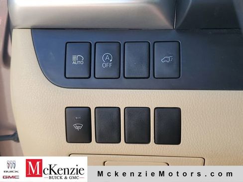 Used 2018 Toyota Highlander XLE FWD image 23