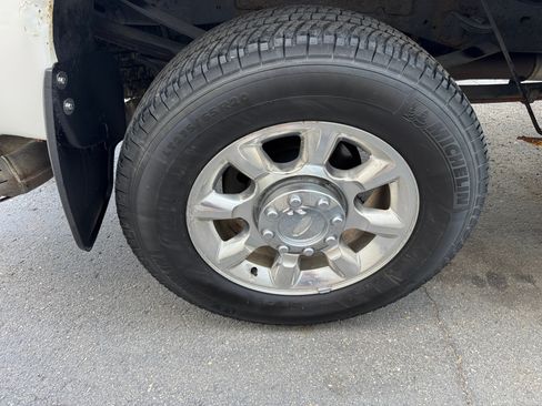 Used 2012 Ford F350 Lariat w/ Lariat Ultimate Pkg AWD/4WD image 42
