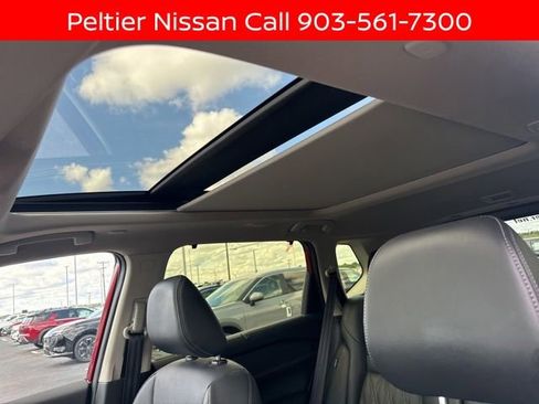 Certified 2024 Nissan Rogue Platinum w/ Platinum Premium Package FWD image 12