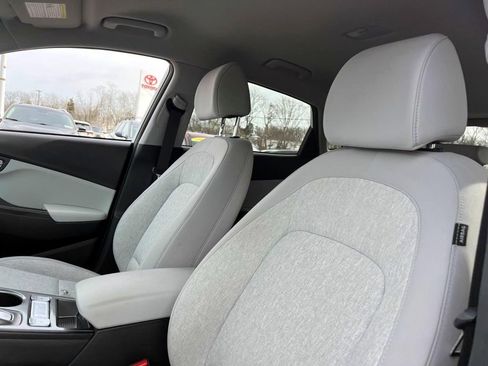 Certified 2023 Hyundai Kona SE w/ Cargo Package image 10