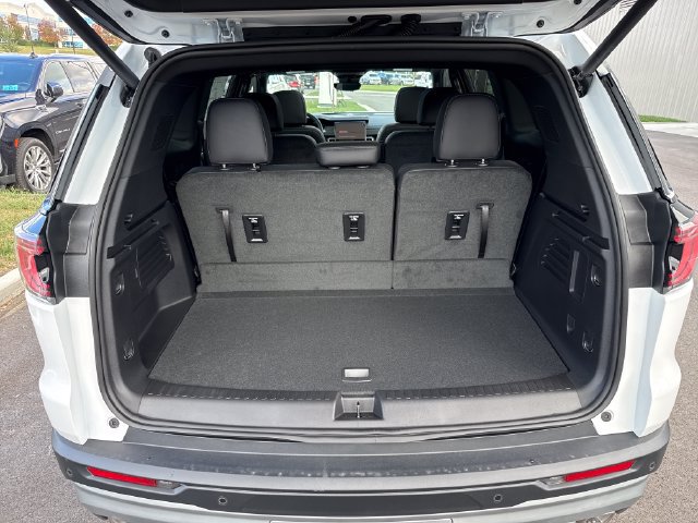 New 2027 GMC Acadia Elevation FWD image 9